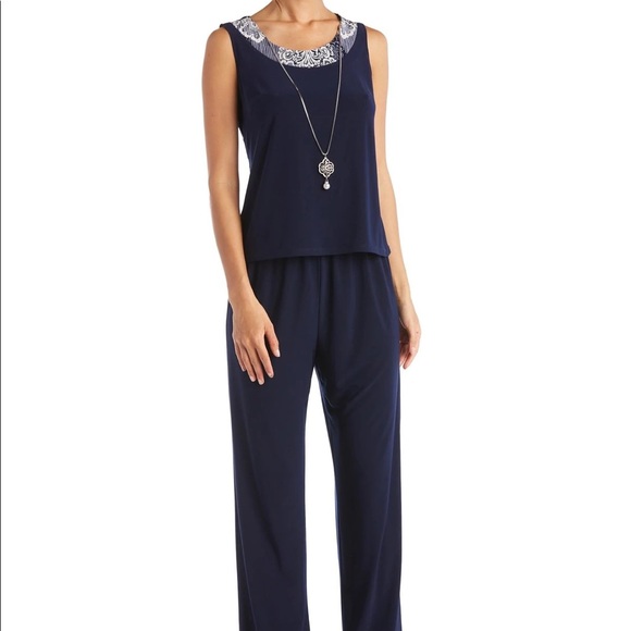 Occasion mother of the bride or groom beautiful outfit. Plus set - Picture 7 of 8